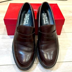 Ferragamo men SPENCER dress shoes size 9.5 Dark Brown